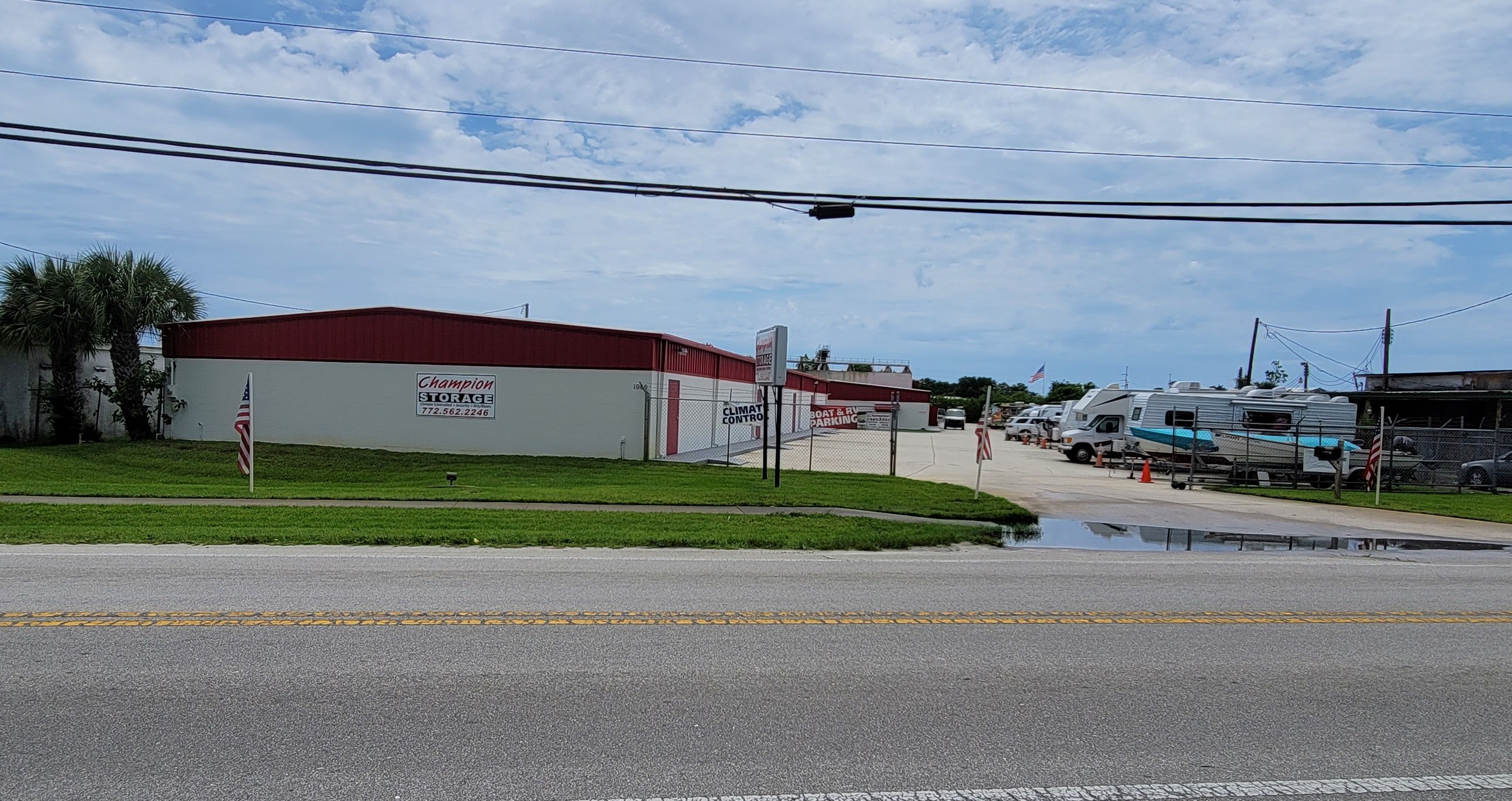 Self storage in Vero Beach, FL